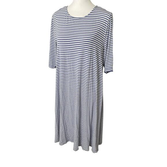 Old Navy Large Swing Dress Knit Blue White Short Sleeve Shift Stretch - Picture 7 of 8